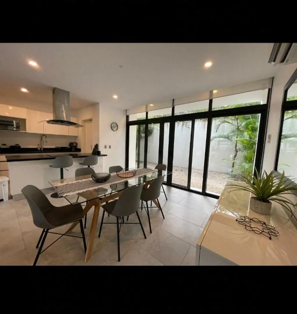 Villa Roma Akumal